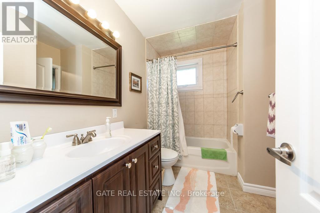 89 Amberjack Boulevard, Toronto, Ontario  M1H 2J6 - Photo 24 - E13236166