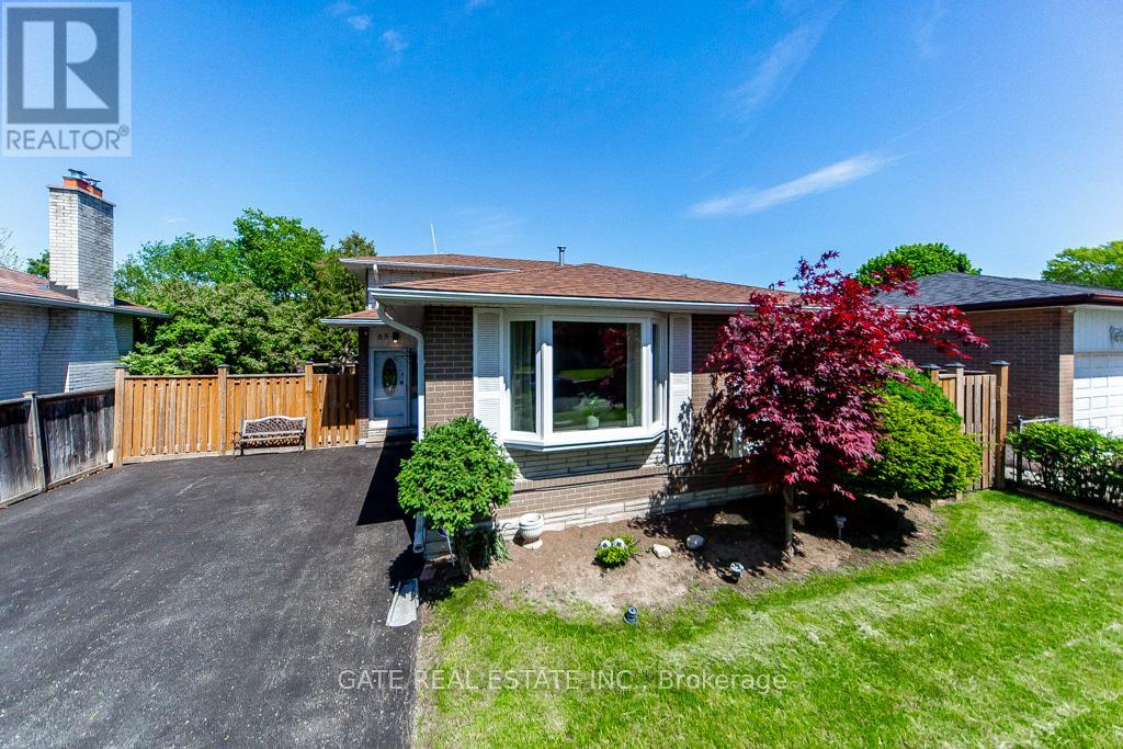 89 Amberjack Boulevard, Toronto, Ontario  M1H 2J6 - Photo 3 - E13236166