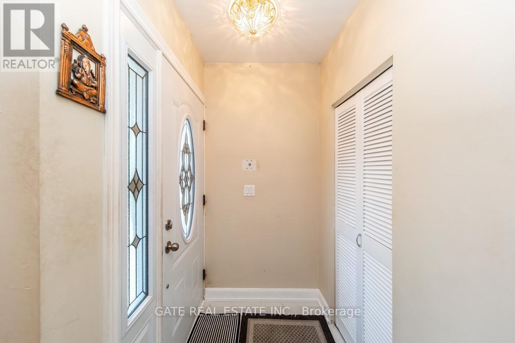 89 Amberjack Boulevard, Toronto, Ontario  M1H 2J6 - Photo 7 - E13236166