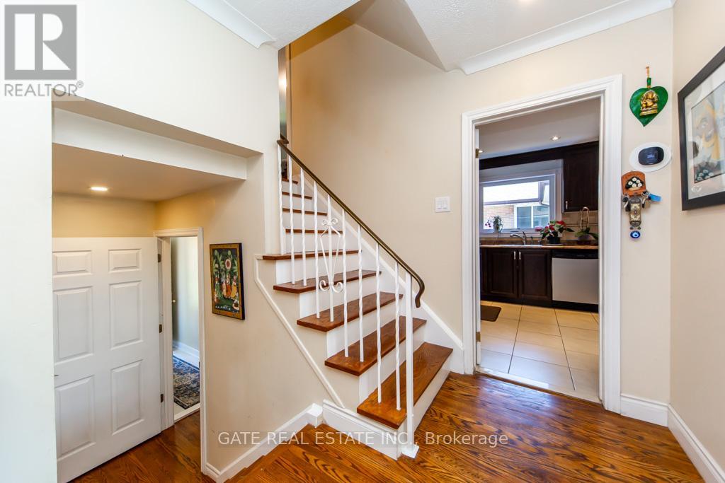 89 Amberjack Boulevard, Toronto, Ontario  M1H 2J6 - Photo 8 - E13236166