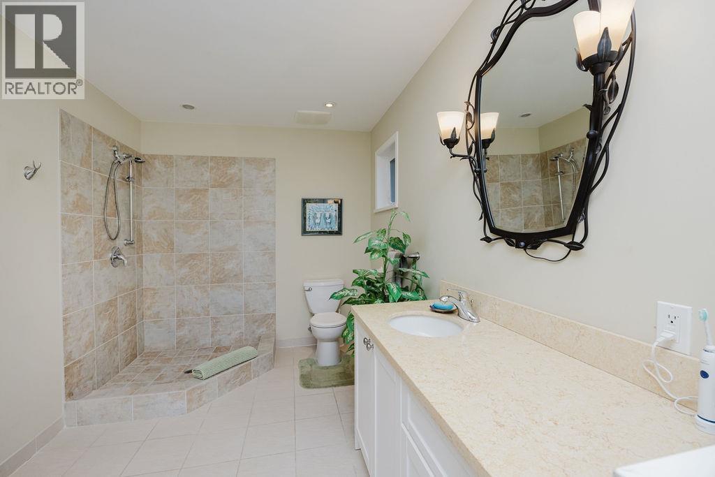 773 Franklin Road, Gibsons, British Columbia  V0N 1V8 - Photo 34 - R3131756