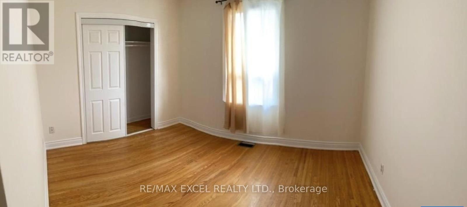 411 Marybay Crescent, Richmond Hill, Ontario  L4C 2X5 - Photo 4 - N13236146