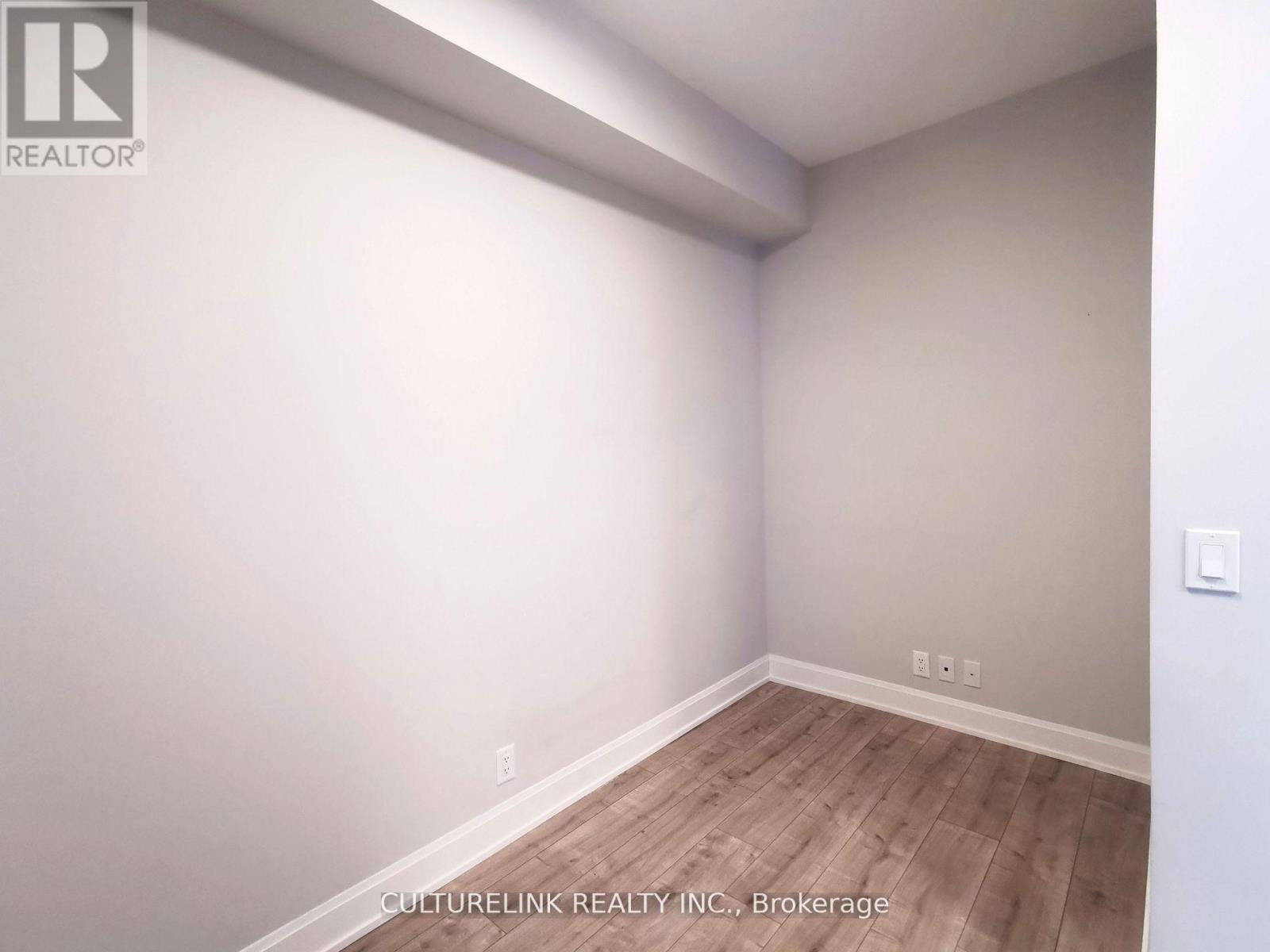 1709 - 38 Water Walk Drive, Markham, Ontario  L3R 6M8 - Photo 5 - N13236316