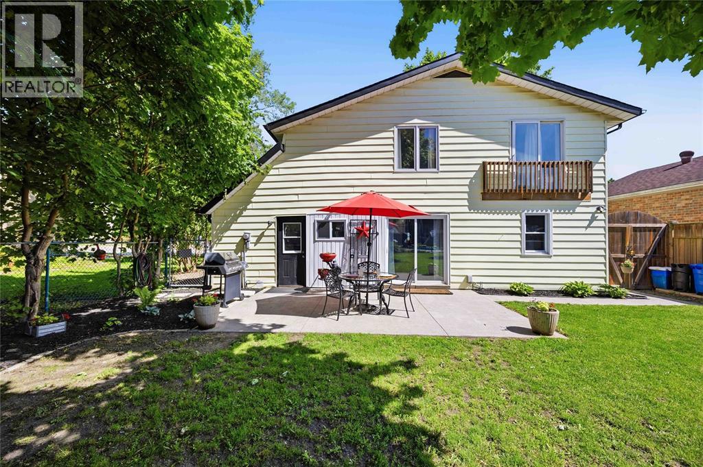 554 Niagara Street, Plympton-Wyoming, Ontario  N0N 1T0 - Photo 41 - 26013010