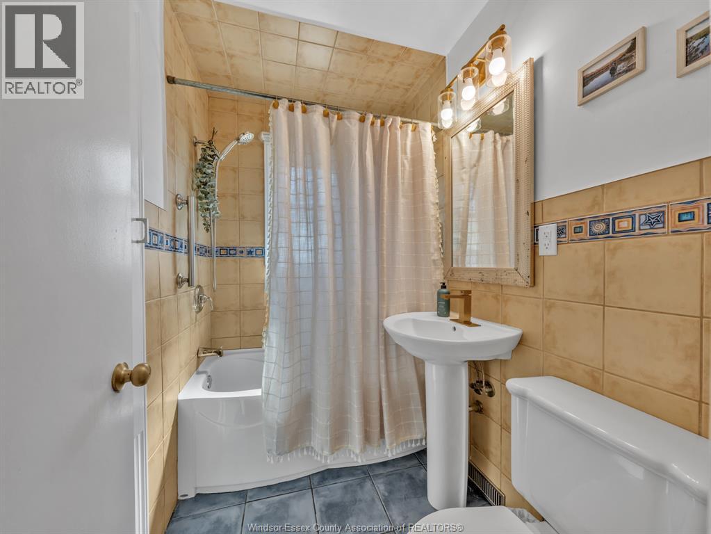 3268 Virginia Park, Windsor, Ontario  N9E 2C3 - Photo 16 - 26012972