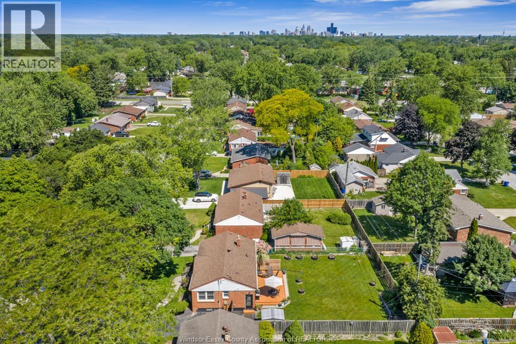3268 Virginia Park, Windsor, Ontario  N9E 2C3 - Photo 43 - 26012972