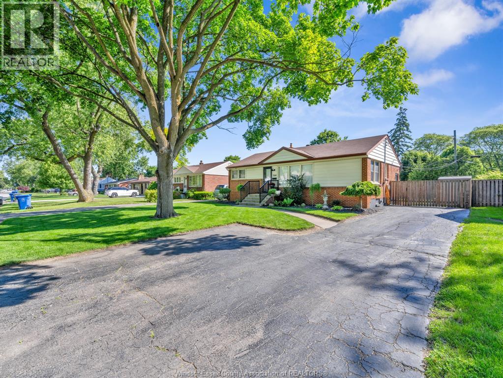 3268 Virginia Park, Windsor, Ontario  N9E 2C3 - Photo 5 - 26012972