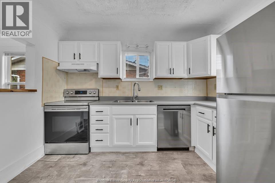 928 Lacasse Boulevard, Tecumseh, Ontario  N8N 2C5 - Photo 4 - 26012890