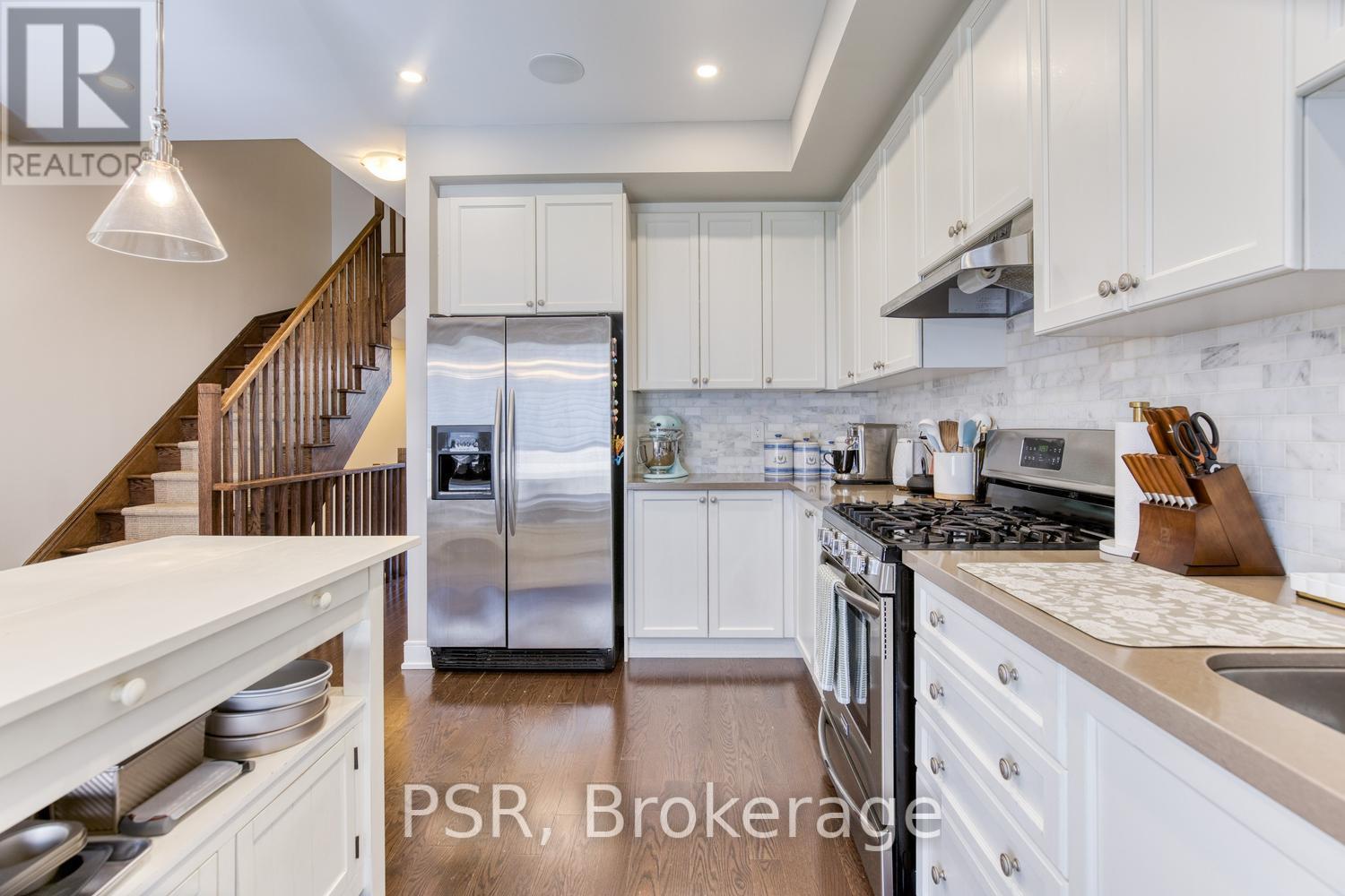 608 Mermaid Crescent, Mississauga, Ontario  L5G 0B3 - Photo 14 - W13236242