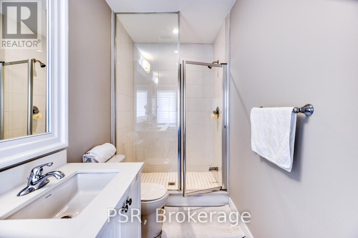 608 Mermaid Crescent, Mississauga, Ontario  L5G 0B3 - Photo 22 - W13236242