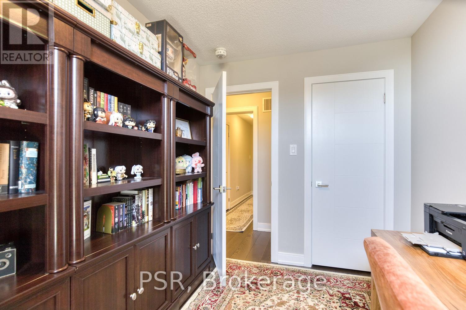 608 Mermaid Crescent, Mississauga, Ontario  L5G 0B3 - Photo 27 - W13236242