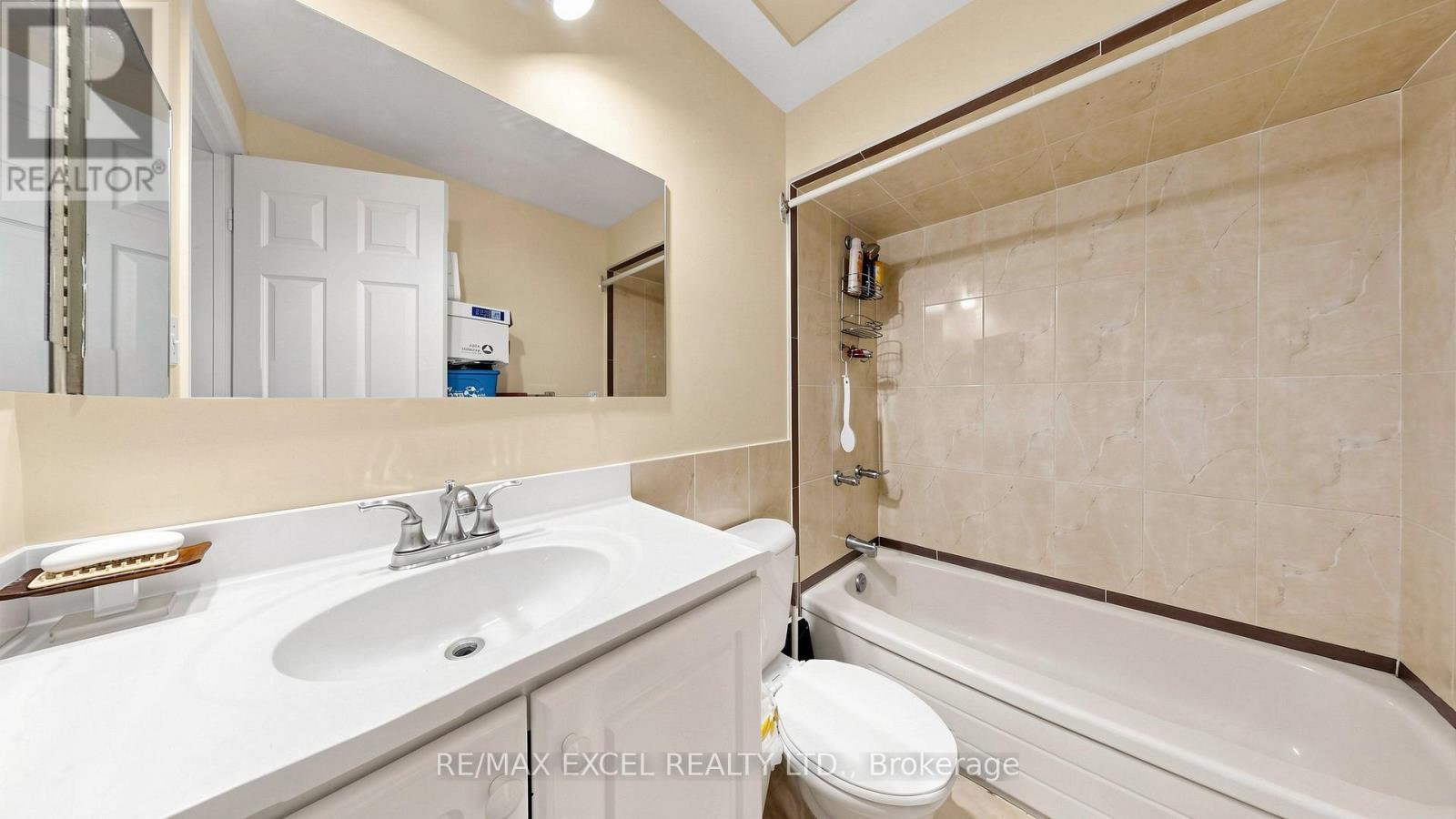 28 Halfway Avenue, Toronto, Ontario  M1B 4M7 - Photo 38 - E13227060