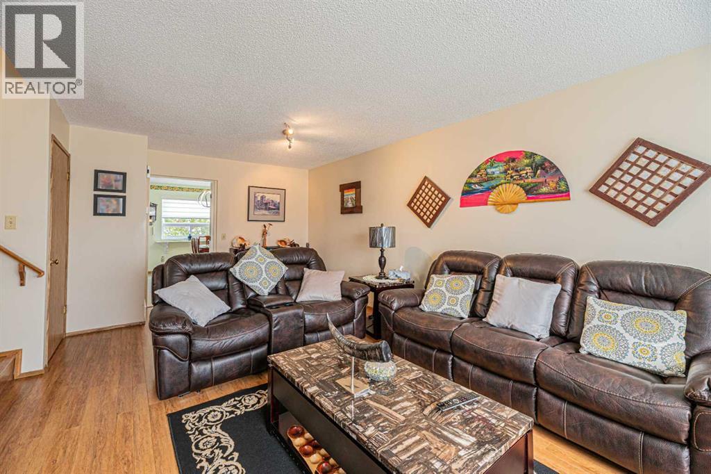 259 Carmel Close Ne, Calgary, Alberta  T1Y 6Y4 - Photo 8 - A2316437