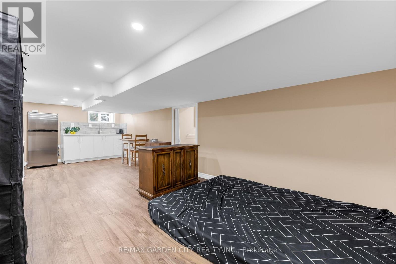 Lower - 205 Ferguson Avenue S, Hamilton, Ontario  L8N 2N2 - Photo 5 - X13236138