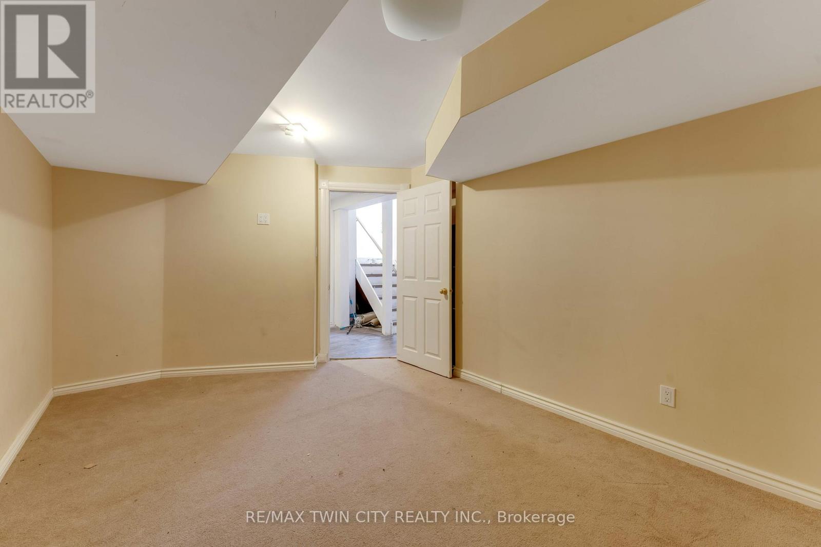 15 Copper Leaf Street, Kitchener, Ontario  N2E 3T3 - Photo 27 - X13236294
