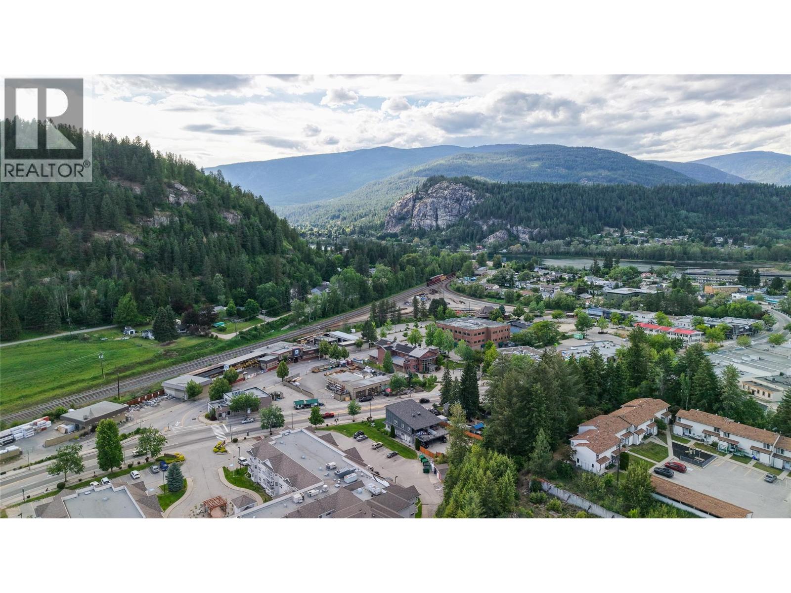 495 Columbia Street Unit# 1, Castlegar, British Columbia  V1N 1G8 - Photo 19 - 10388178