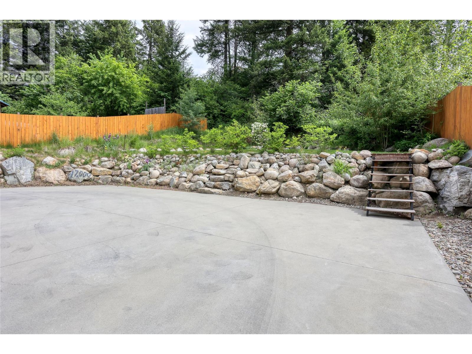 495 Columbia Street Unit# 1, Castlegar, British Columbia  V1N 1G8 - Photo 9 - 10388178