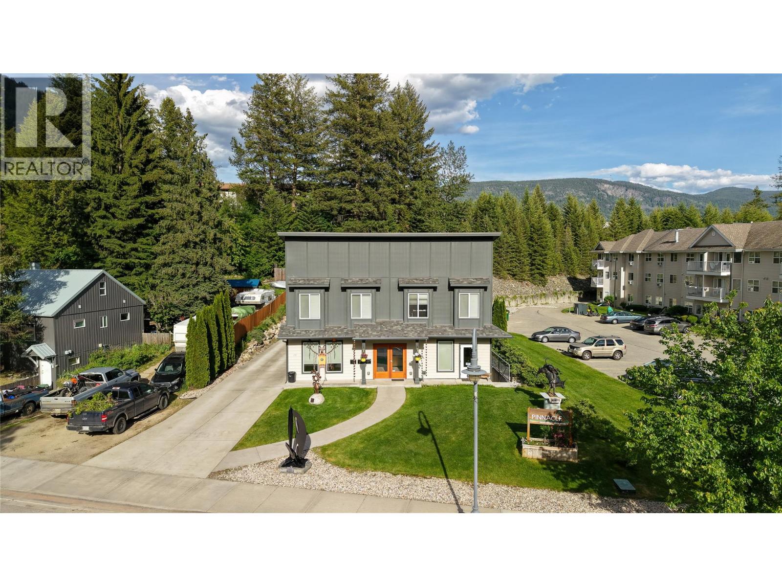 495 Columbia Street Unit# 1, Castlegar, British Columbia  V1N 1G8 - Photo 6 - 10388178