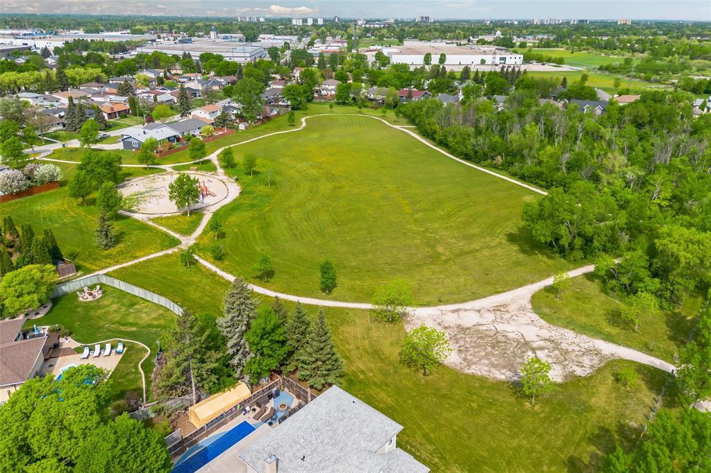 111 Stefanie Drive, Winnipeg, Manitoba  R2G 3A9 - Photo 48 - 202612584