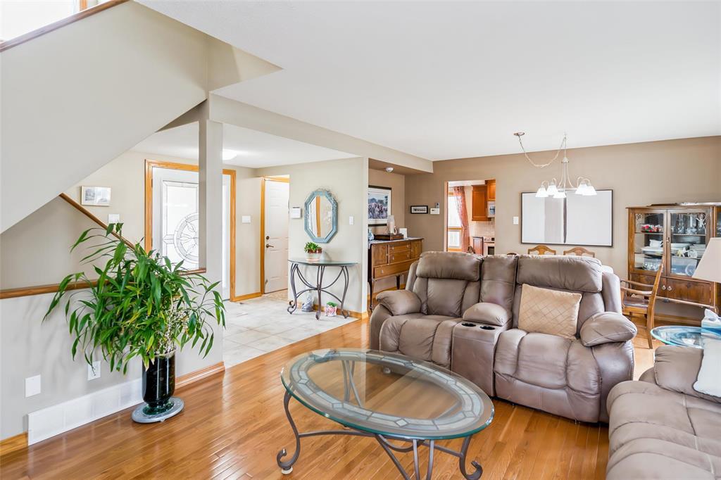 111 Stefanie Drive, Winnipeg, Manitoba  R2G 3A9 - Photo 6 - 202612584