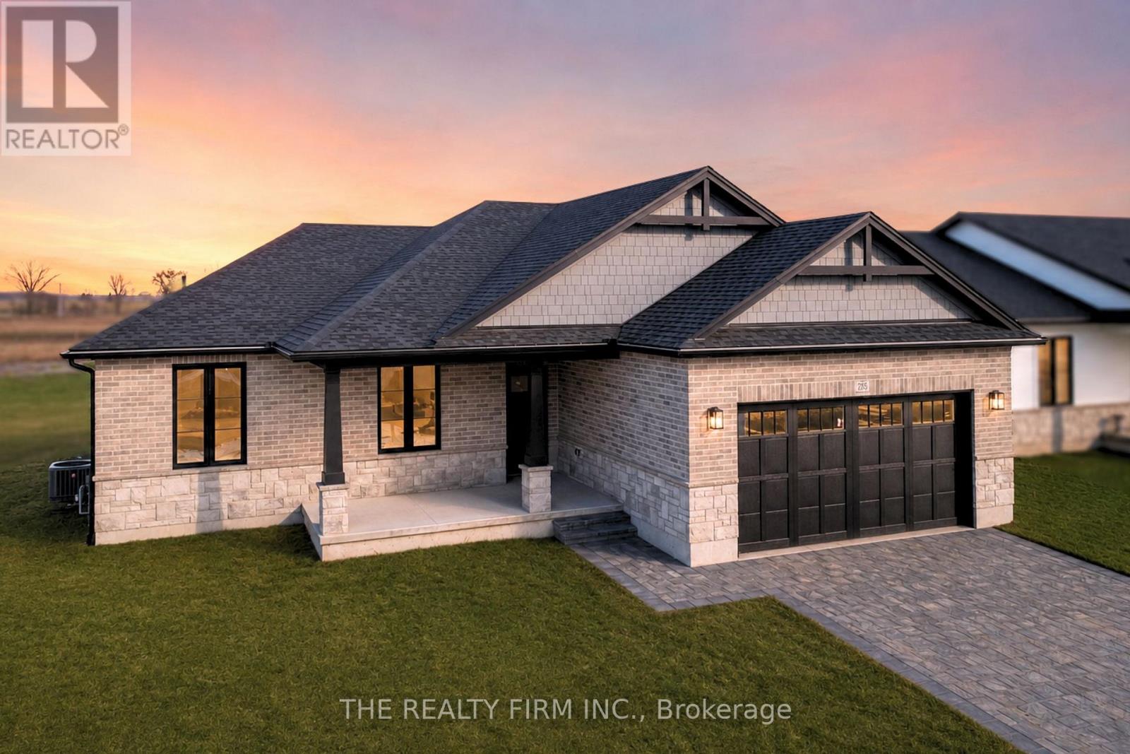 285 King Street, Southwest Middlesex, Ontario  N0L 1M0 - Photo 30 - X13236470