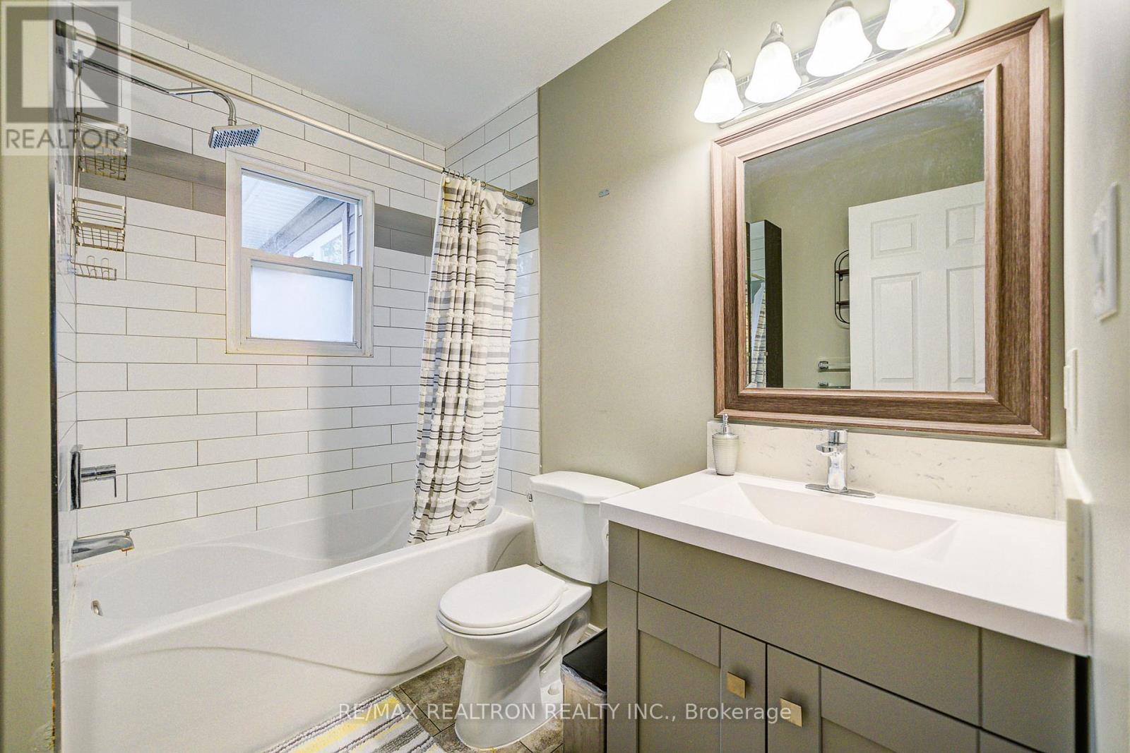 1147 Belle Aire Beach Road, Innisfil, Ontario  L0L 1C0 - Photo 24 - N13235668