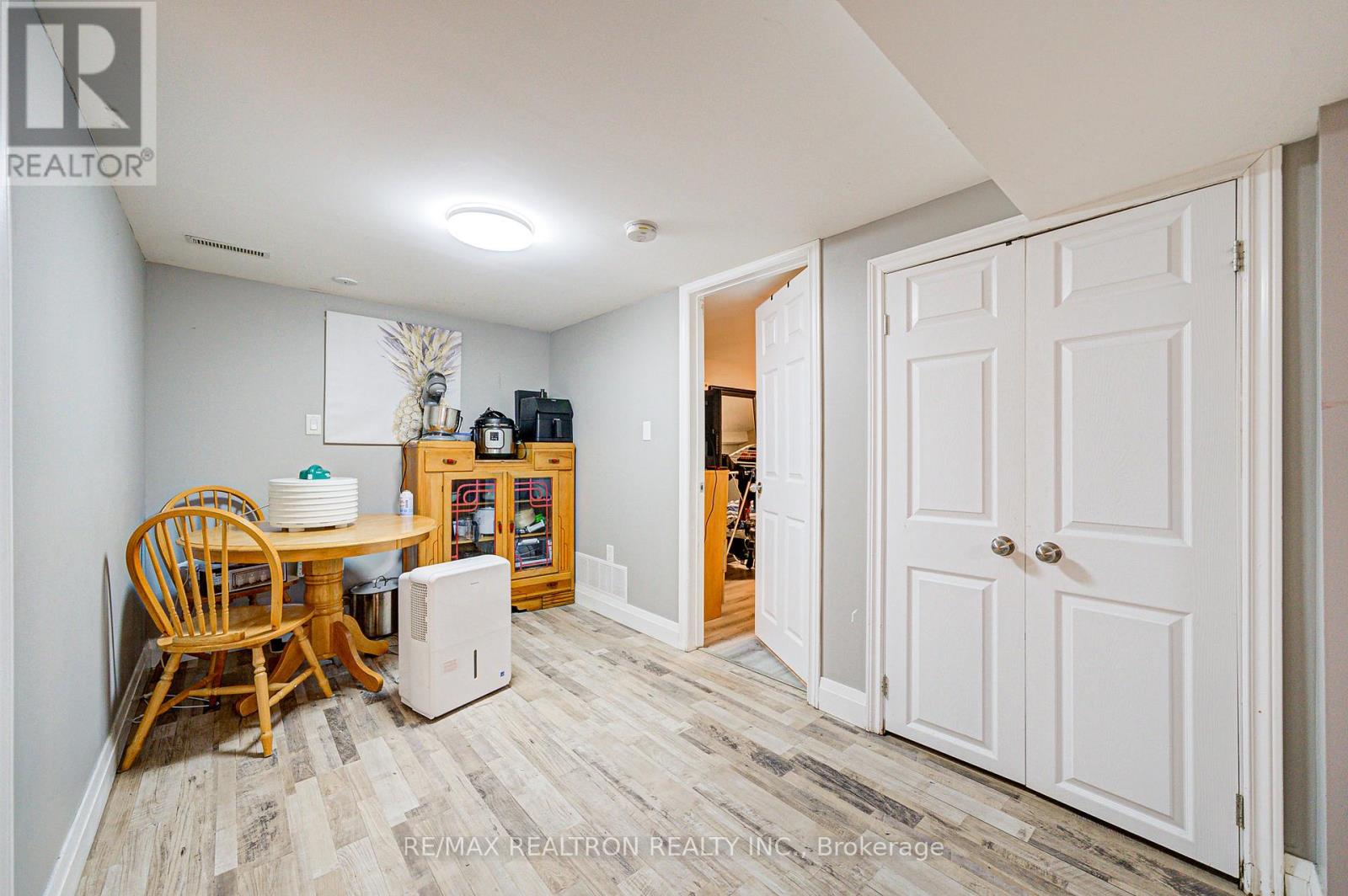 1147 Belle Aire Beach Road, Innisfil, Ontario  L0L 1C0 - Photo 31 - N13235668