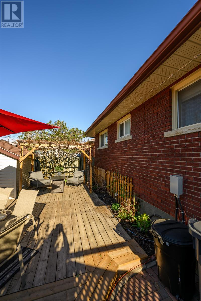 112 Walsh St West, Thunder Bay, Ontario  P7E 4W4 - Photo 40 - TB2601329