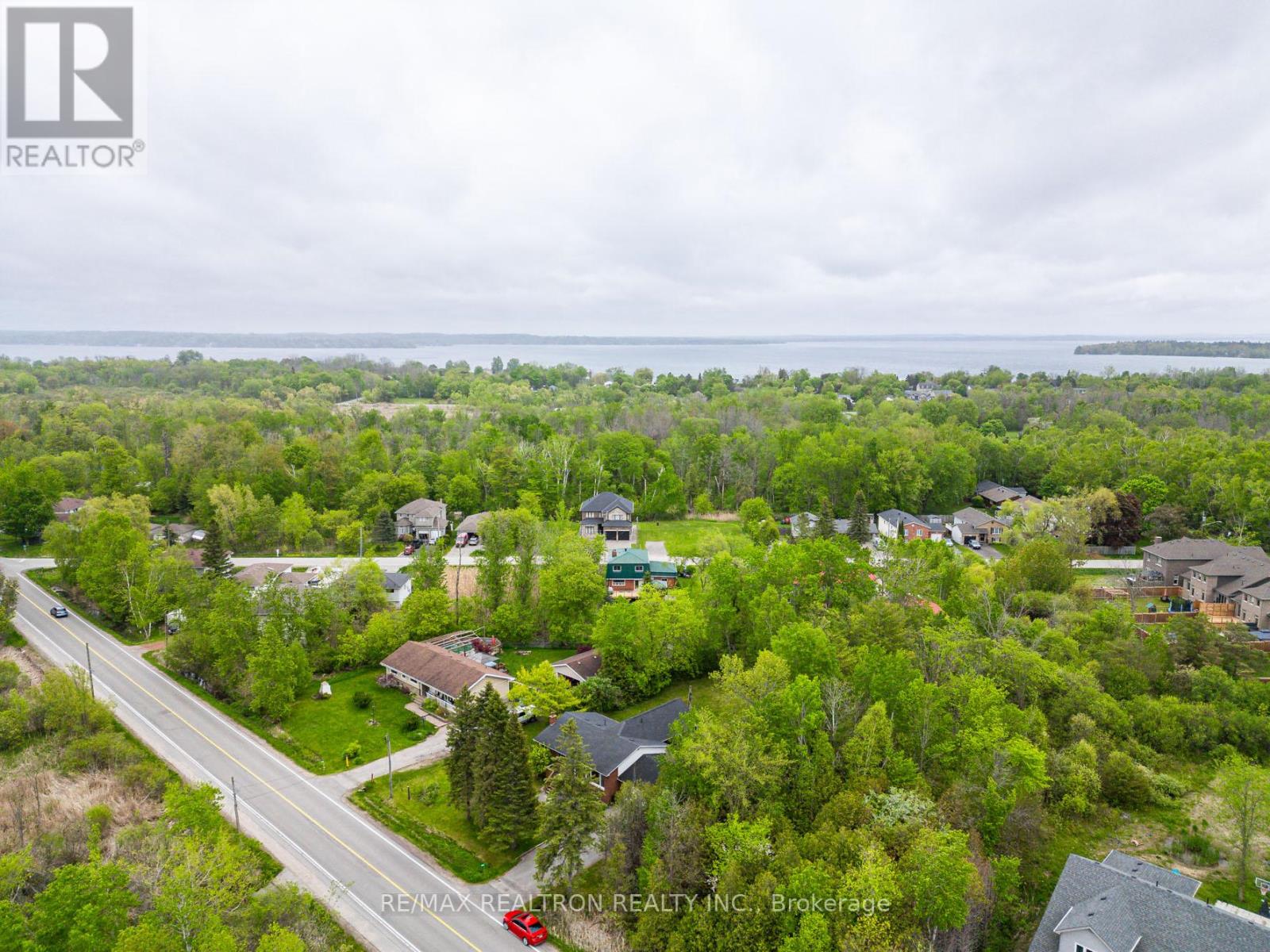1147 Belle Aire Beach Road, Innisfil, Ontario  L0L 1C0 - Photo 2 - N13235668
