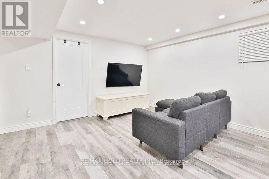 Basement - 2673 Kingsberry Crescent, Mississauga, Ontario  L5B 2K6 - Photo 3 - W13235982
