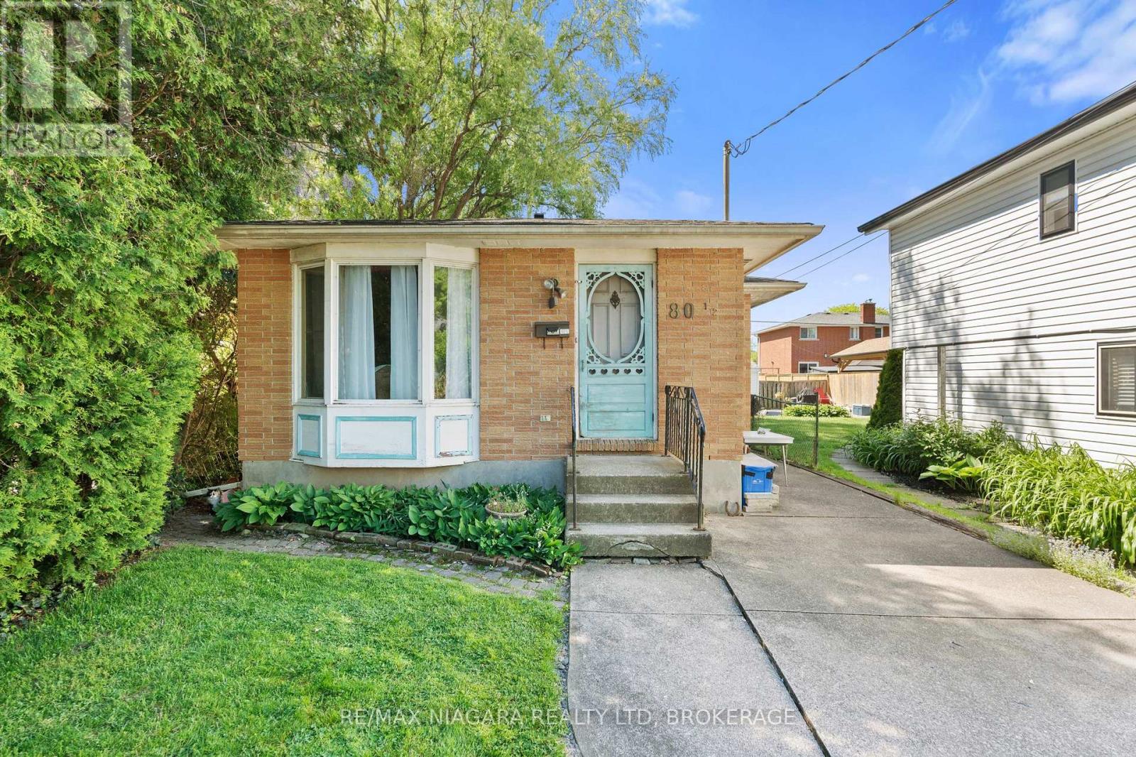80 1/2 Melody Trail, St. Catharines, Ontario  L2M 1C7 - Photo 2 - X13236374