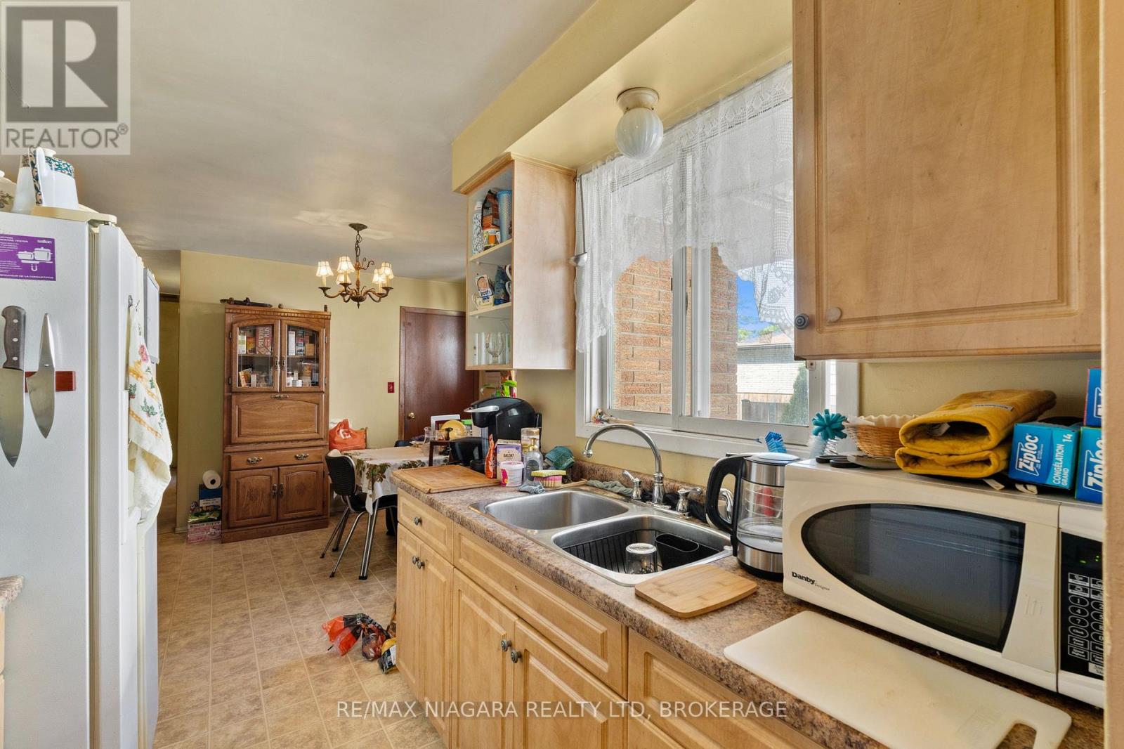 80 1/2 Melody Trail, St. Catharines, Ontario  L2M 1C7 - Photo 5 - X13236374