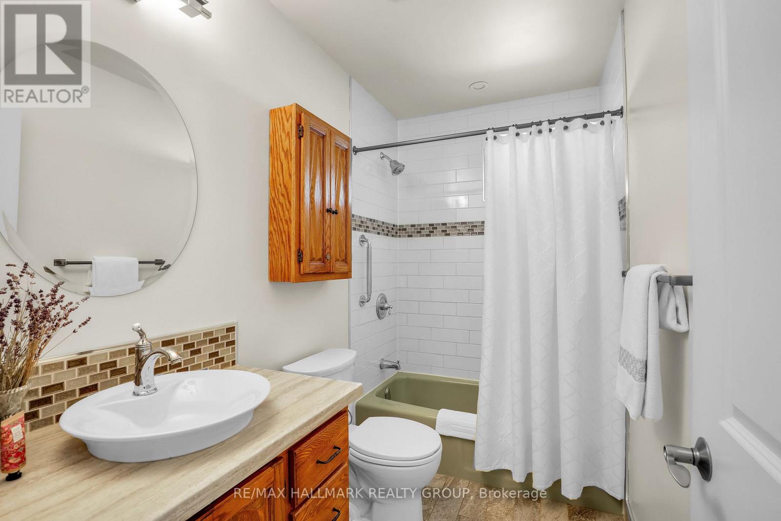 39 Biscayne Crescent, Ottawa, Ontario  K2E 5R9 - Photo 16 - X13236350