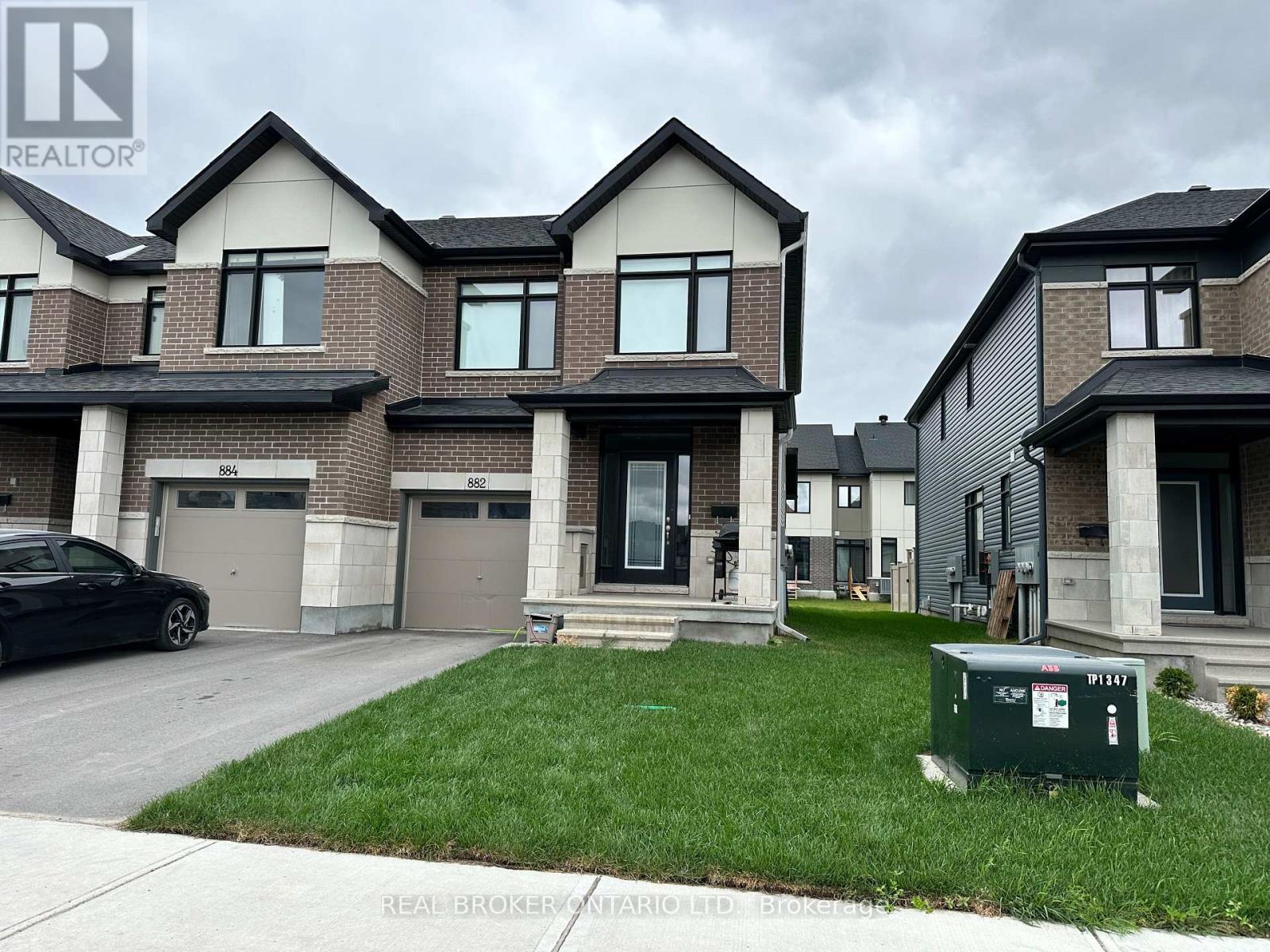 882 SOLARIUM AVENUE, Ottawa, Ontario