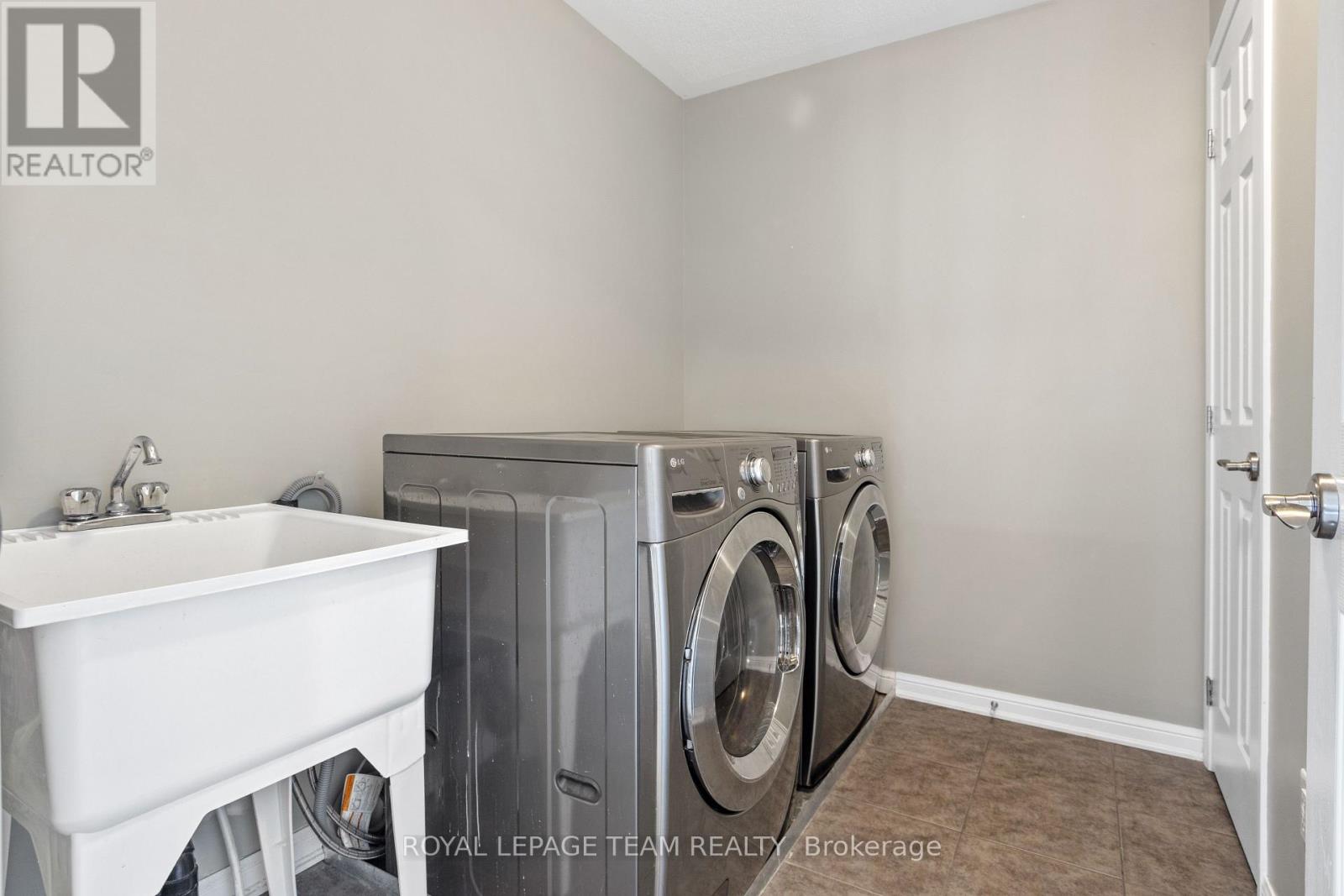 212 Huntsville Drive, Ottawa, Ontario K2T 0C6 - Photo 19 - X13236466