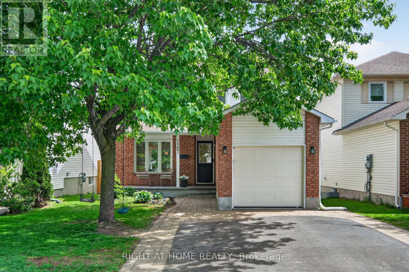 1187 WHITEROCK STREET, Ottawa, Ontario