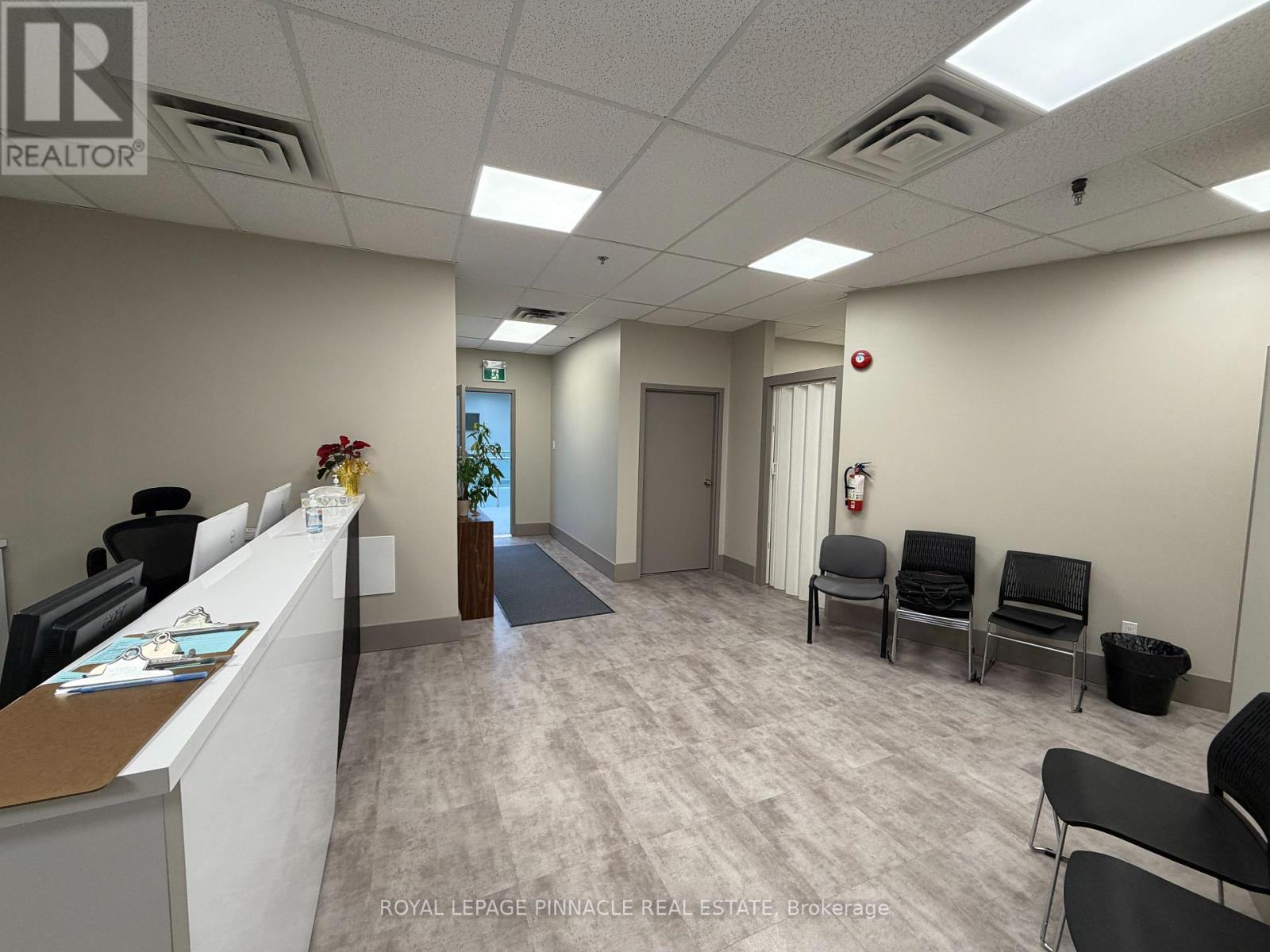 204-06 - 565 Sanatorium Road, Hamilton, Ontario  L9C 7N4 - Photo 5 - X12856920