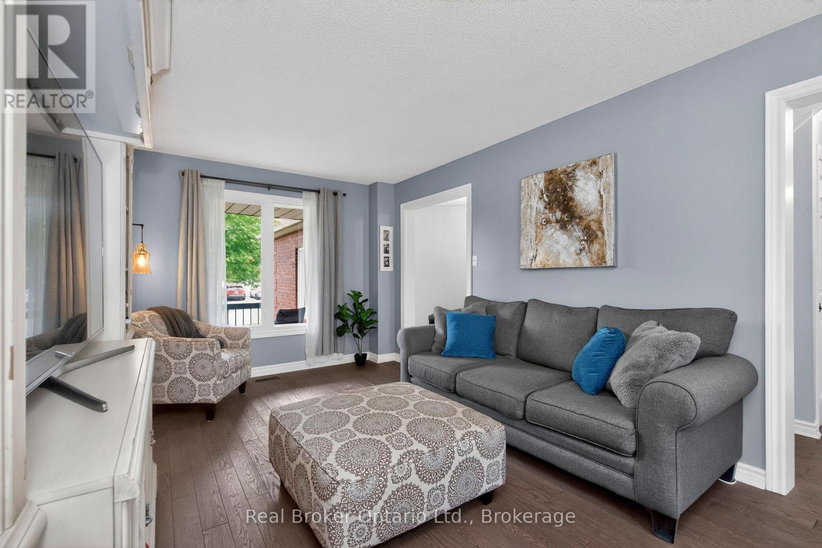 94 Golden Meadow Road, Barrie (Bayshore), Ontario  L4N 7G4 - Photo 5 - S13236538