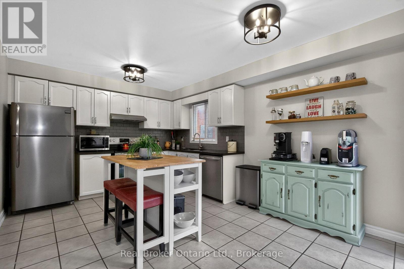 94 Golden Meadow Road, Barrie (Bayshore), Ontario  L4N 7G4 - Photo 9 - S13236538