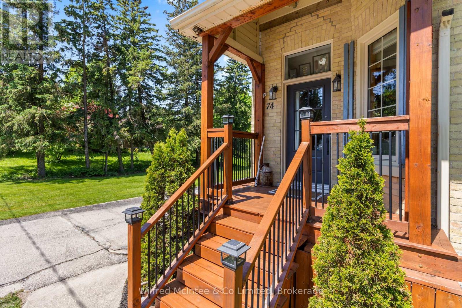 74 Arthur Street W, Minto, Ontario  N0G 1Z0 - Photo 3 - X13236480