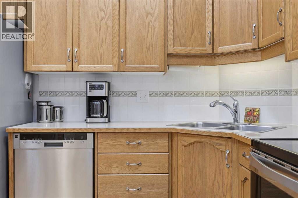 22, 1008 Woodside Way NW, Airdrie, Alberta  T4B 2T8 - Photo 7 - A2316822