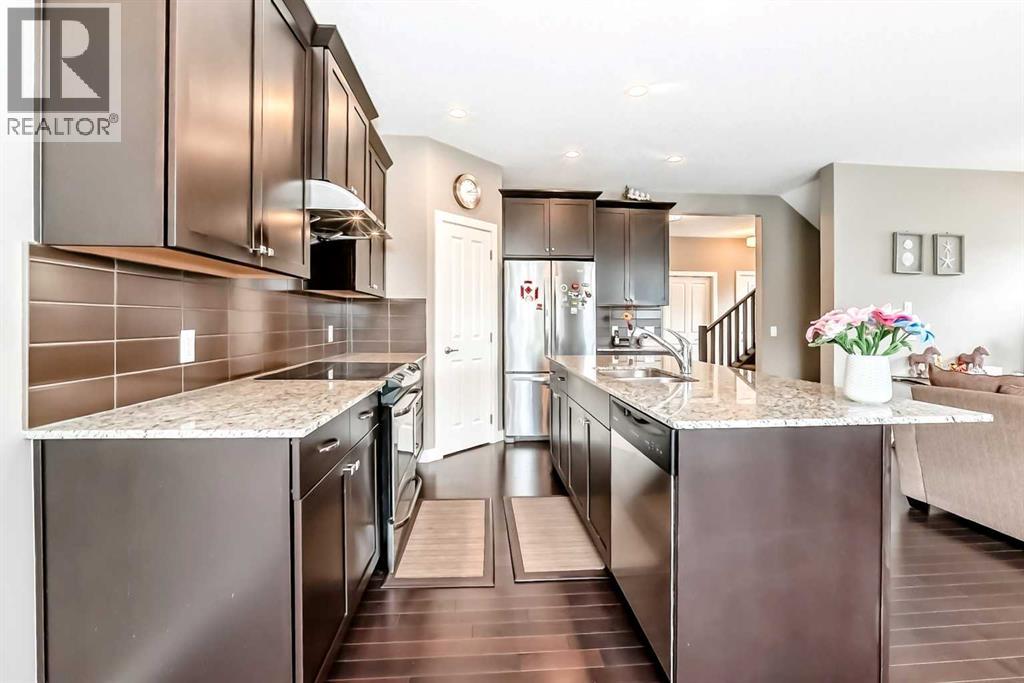 204 Evansview Road Nw, Calgary, Alberta  T3P 0J6 - Photo 3 - A2316921