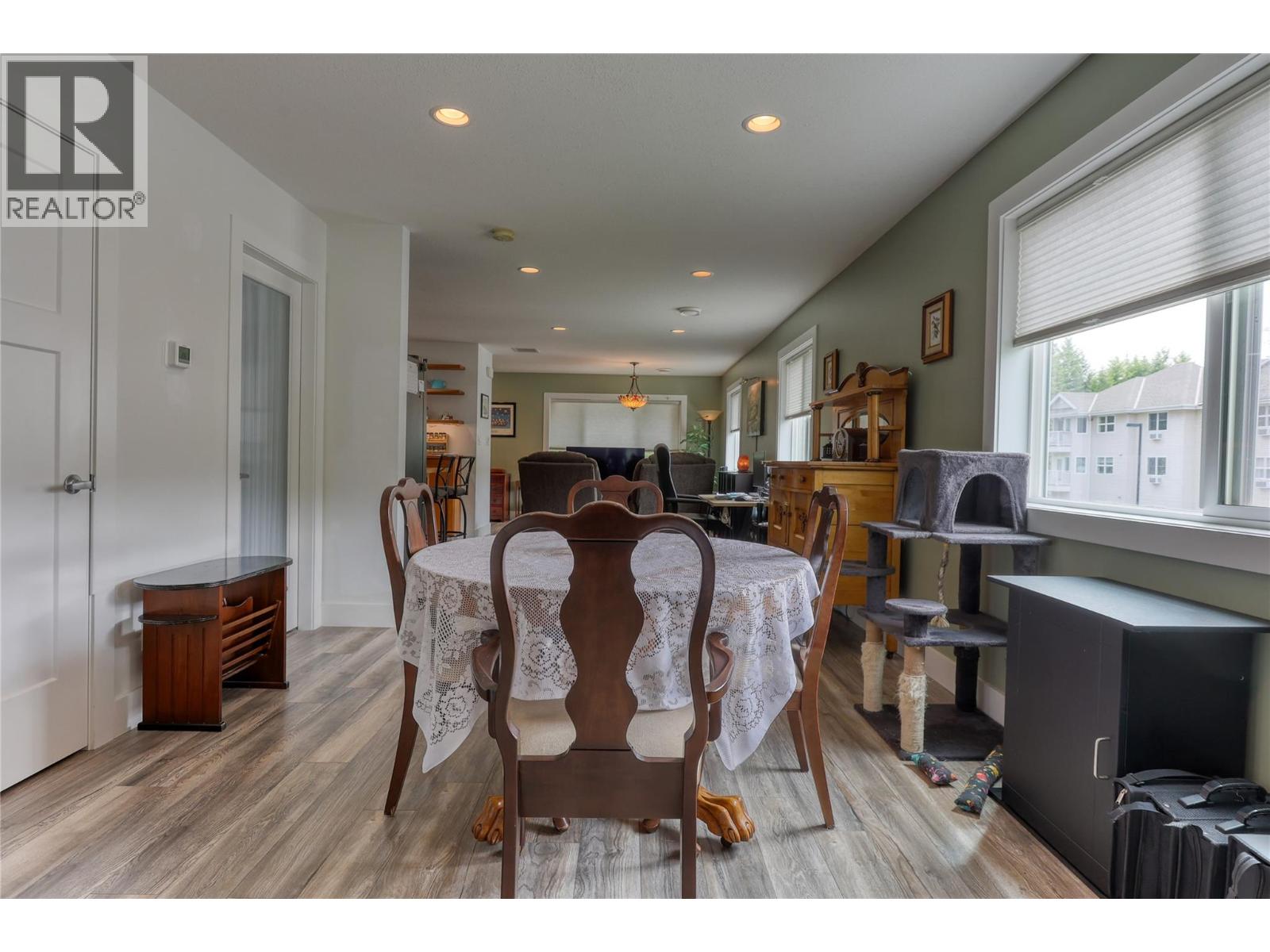 495 Columbia Street, Castlegar, British Columbia V1N 1G8 - Photo 36 - 10388199