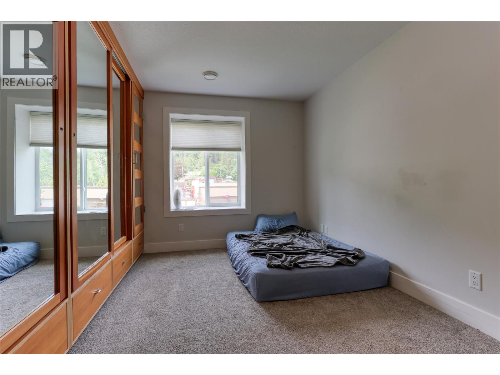 495 Columbia Street, Castlegar, British Columbia V1N 1G8 - Photo 47 - 10388199