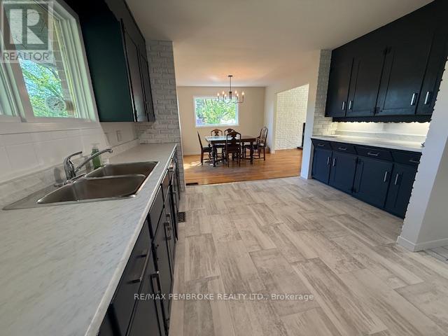 410 Green Lake Road, North Algona Wilberforce, Ontario  K8A 6W4 - Photo 2 - X13236618
