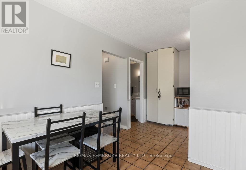 466 Gourley Avenue, Pembroke, Ontario  K8A 8J5 - Photo 11 - X13236636