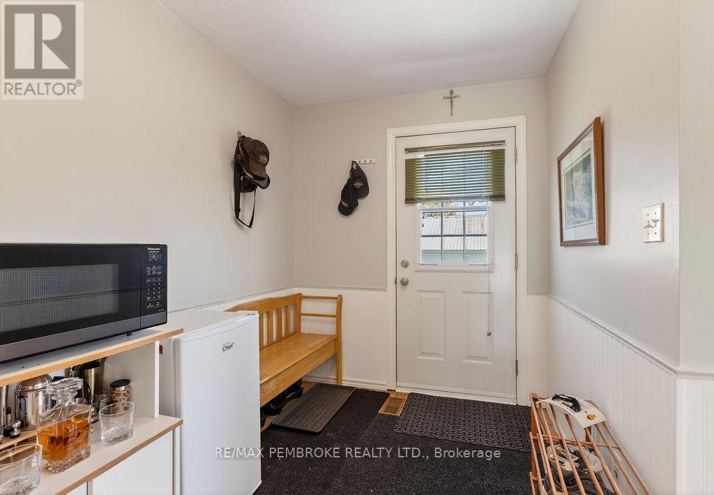 466 Gourley Avenue, Pembroke, Ontario  K8A 8J5 - Photo 13 - X13236636