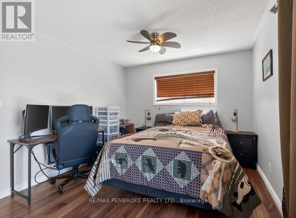466 Gourley Avenue, Pembroke, Ontario  K8A 8J5 - Photo 19 - X13236636