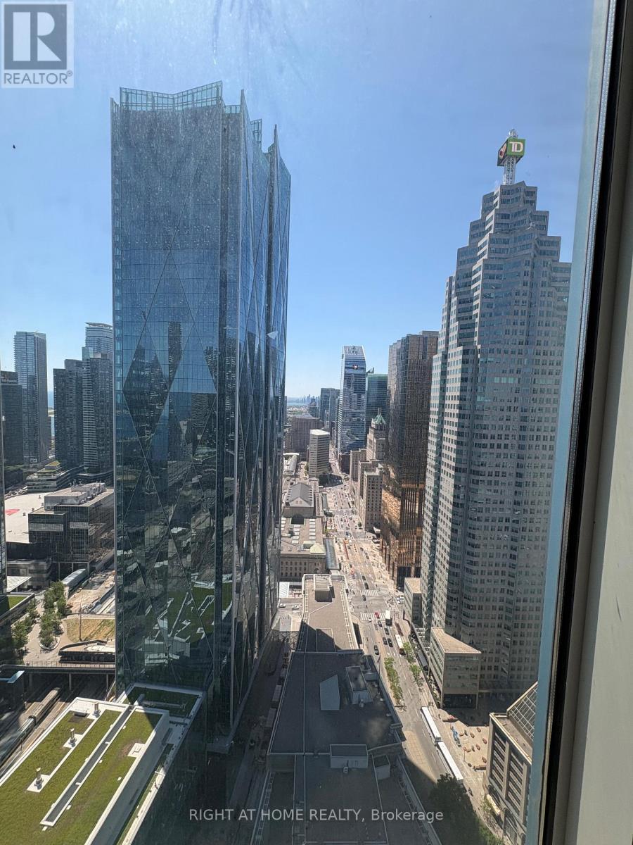 4403 - 8 The Esplanade Street, Toronto, Ontario  M5E 0A6 - Photo 6 - C13223390