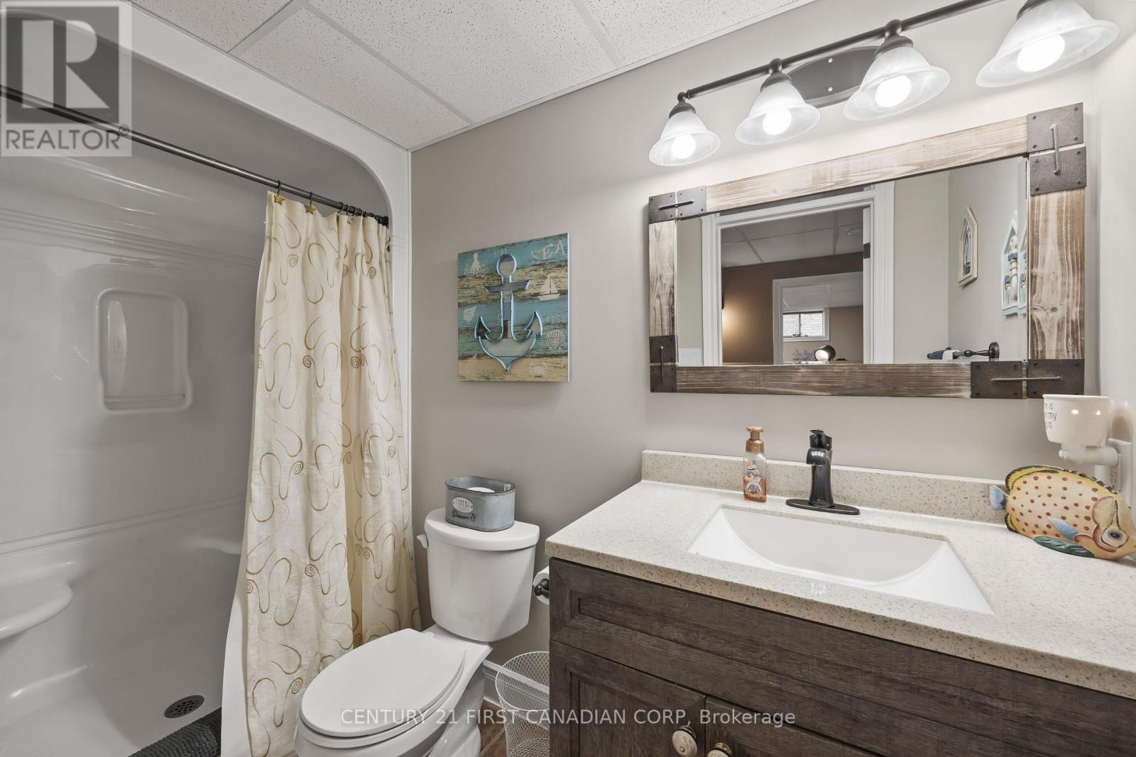 10159 Meadowlily Crescent, Lambton Shores, Ontario  N0M 1T0 - Photo 37 - X12934062